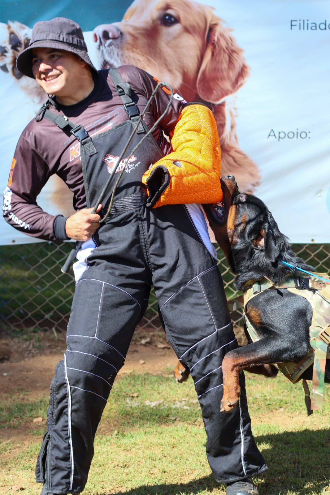 Treinamento de proteção com cão da K9 BRZ Academy